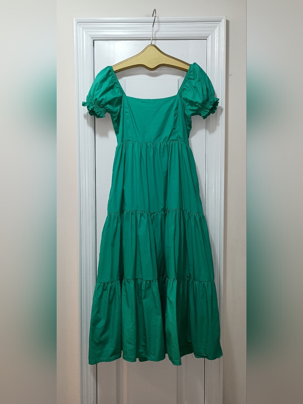 Anthropologie OPT Kelly Green Cotton Tiered Dress Size Medium